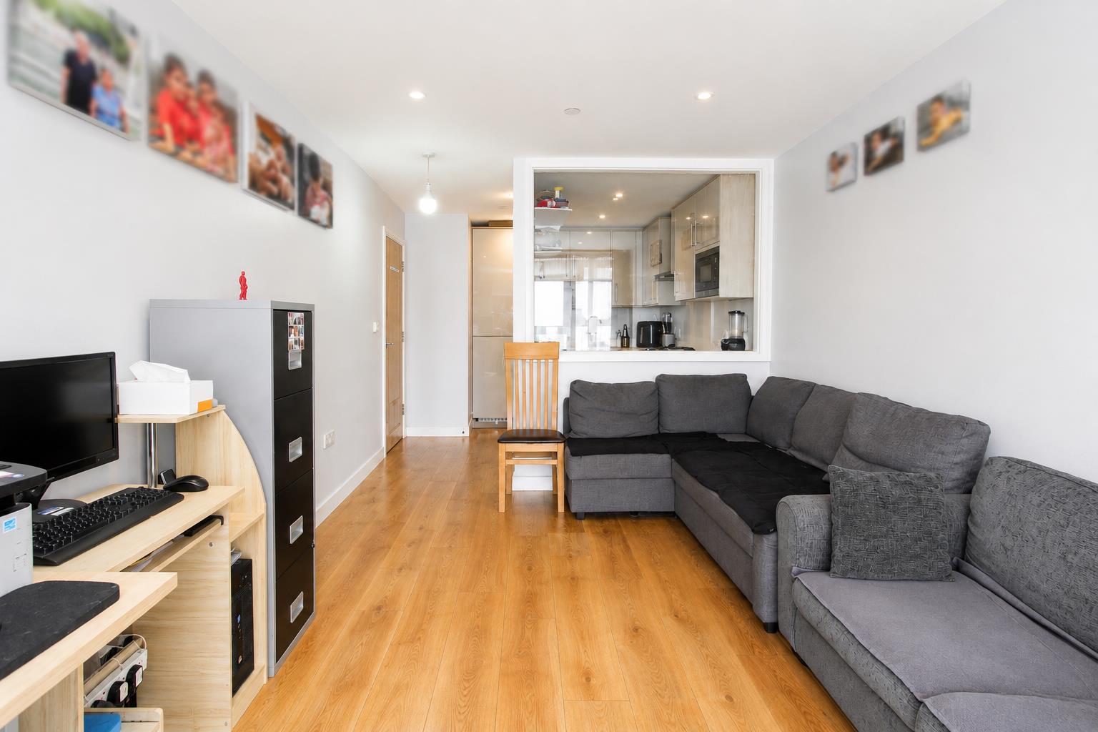 Peake Court, 2 Cavalier Close, Wallington